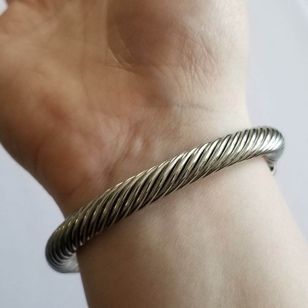 Cuff bracelet cable twist silver tone orange ends - Picture 5 of 16